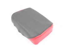 Фото товара – Чехол сидения заднего узкого, 210мм (эластичный, прочный материал) черный/красный