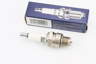 Фото товара &ndash; Свеча 2Т W22FSR с резистором - M14 L12