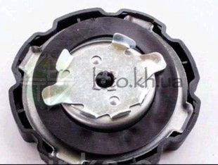 Фото товару &ndash; Кришка бака паливного м/б 168F/170F (6,5/7Hp) (mod.2, червона) F-301