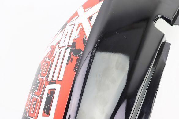 Фото товара &ndash; УЦЕНКА X-Road Light 200-250 пластик - задний боковой правый, ЧЕРНЫЙ с красным рисунком (присутствуют незначительные потертости)