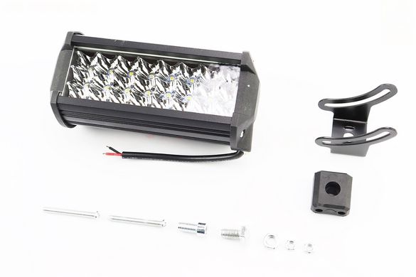 Фото товару – Фара додаткова світлодіодна вологозахисна - 24 LED з кріпленням, прямокутна 76*166мм
