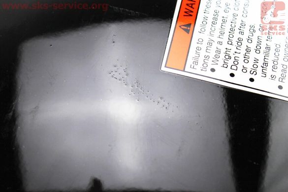 Фото товару – УЦІНКА CB125-250 (Viper 125J) Бак паливний ЧОРНИЙ (під круглу кришку бака, під кран палив. з різьбленням, під датчик палив.) (невеликий дефект фарбування)