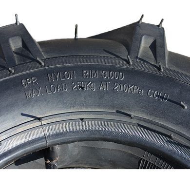 Фото товара &ndash; Покрышка с камерой 5.00*10 "елочка" 5,55 кг
